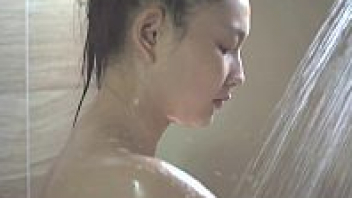 ฉากหลุดหนัง18+ ฮอร์โมนส์xxx สาวนาดาวบางกอกโชว์โหนกหีตอนอาบน้ำ thai18+ มีแวะล้างรูหีก่อนไปโดนเย็ดที่โรงเรียนวันเปิดเทอมวันแรก